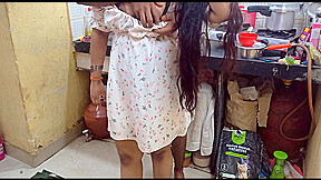Suman Mummy Ki Sexy Dress Dekh Kar Bete Ne Jamkar Chhoda