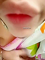 Tamil Girl Fingering Her Pussy