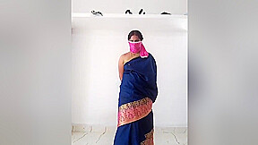 Tamil Wife Swetha Blouse Less Saree Show