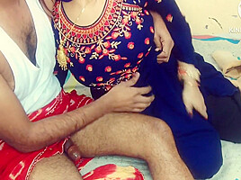 Tharki Sasur Ne Jawaan Bahu Ko Nanga Kar Kar Choda