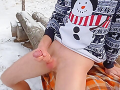 The Guy Jerked Off And Finished In The Snowy Forest