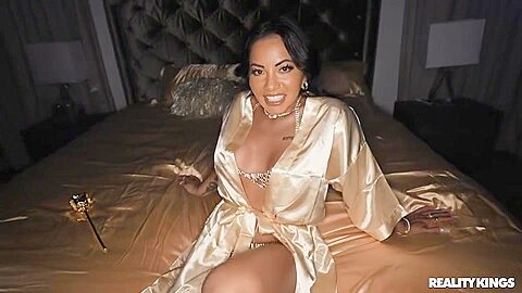 The Splendor In Gold Lingerie 1 - Teaser Video