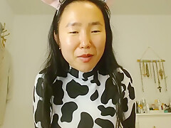 This Large Amateur Cam Girl Has Some Very Big Boobs