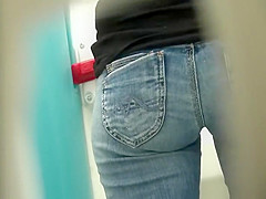 Tight tush spied on the toilet