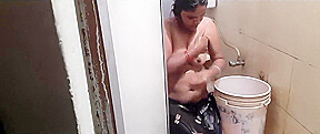 Today Exclusive- Bhabhi Bathing Video Record By Hubby