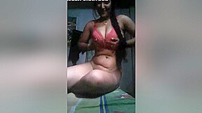Today Exclusive- Sexy Desi Girl Pressing Her Brest