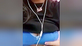 Today Exclusive- Sexy Desi Girl Showing Boobs On Video Call