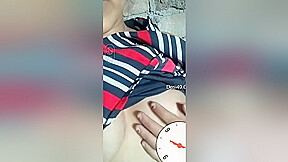 Today Exclusive -desi Village Girl Shows Her Boobs