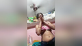 Today Exclusive -tamil Wife Shows Her Boobs 2