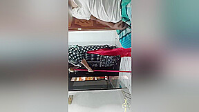 Today Exclusive-desi Bhabhi Give Handjob