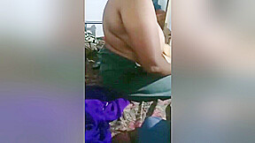 Today Exclusive-desi Bhabhi Showing Her Big Boobs And Pussy On Live Show 1