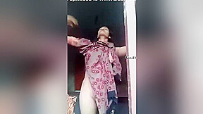 Today Exclusive-sexy Bangla Girl Strip Her Cloths And Shows Her Nude Body