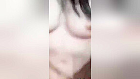 Today Exclusive-sexy Desi Girl Showing Her Boobs