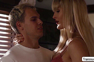 Tori Easton - Beautiful Ts Gets Analed By