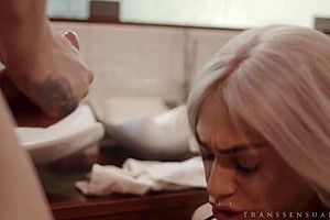 Trans Sensual: Eva Maxim 69 Sex Scene