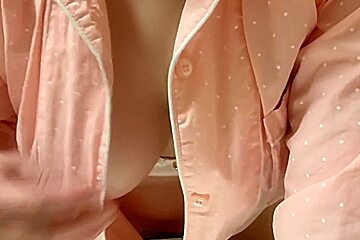 Tィルトオtニー気持ちいいの　dildo Masturbates Feel So Good