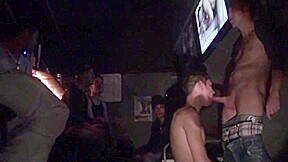 Twink used by a straight dude - CrunchBoy