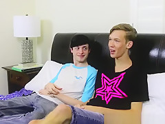 Twinks tight hole is fucked bareback and takes amazing loads