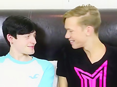 Twinks tight hole is fucked bareback and takes amazing loads