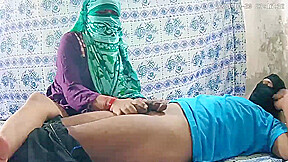 Uk Delivery Boy And Girl Sex In The Park