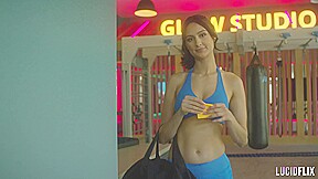 Ultimacy Episode 3  The Workout : Eliza Ibarra