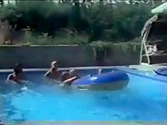 Vintage Pool Party (german dub)