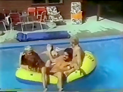 Vintage Pool Party (german dub)