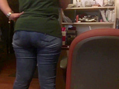 WIFEY ASS IN TIGHT JEANS