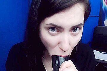 Webcam Compilation: Slutty teen 18+ Is Deepthroating And Spanking Her Ass And Pussy