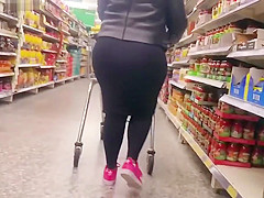 Wide Booty Ebony Milf 