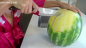 Young Asian Orgasms Hard/ Fruit cum