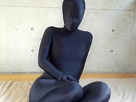 Zentai girl vibrating