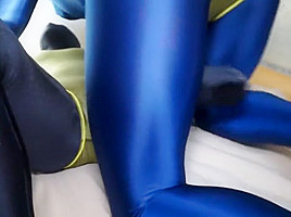 Zentai girl vibrating