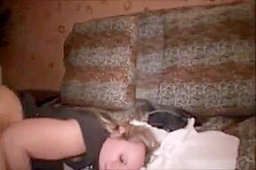amateur milf gets stretched out by a bbc