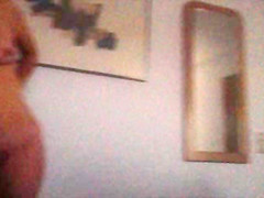 blurried voyeurish glimpse (sorry for the quality)