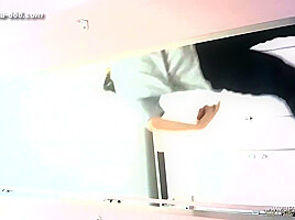 chinese girls go to toilet 290