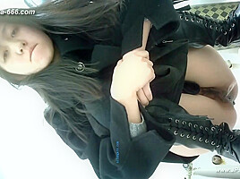 chinese girls go to toilet 313