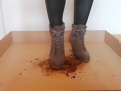 [custom Clip] Lady Leyla Crushing Muffins