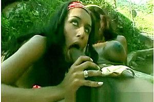 dark Sthis manmales outdoors