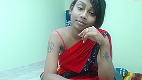 desi cutie shows off body 1