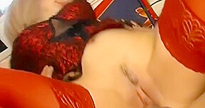 elles espionnent leur amie se faire défoncer les orifices ( spankbang )
