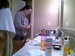 girlfriends strip and shower together