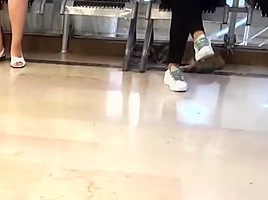hot milf open legs upskirt in mall