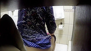 hz wc many girls