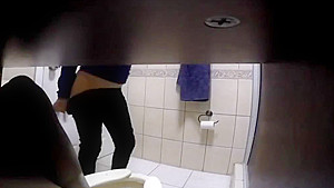 hz wc many girls