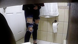 hz wc many girls