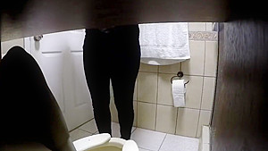 hz wc many girls