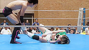 japanese man and woman mixed wrestling