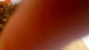 ma petite chatte poilue excite sa bite