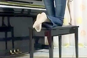 nessy feet